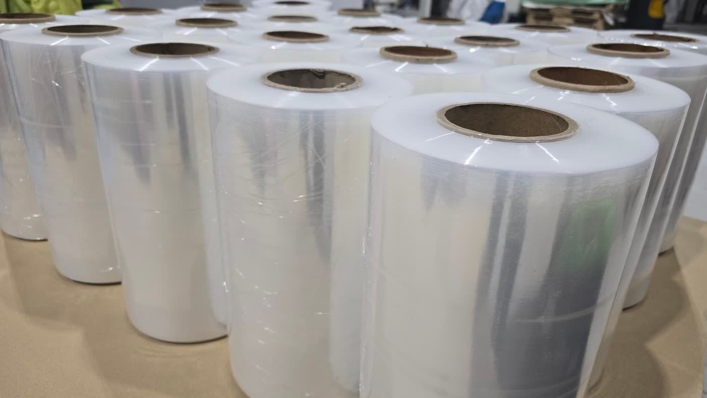 Finished stretch film rolls